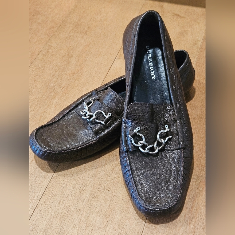 Burberry 37.5 Dark Brown Pebbled Leather Driving Loafers Silver Snaffle Bit